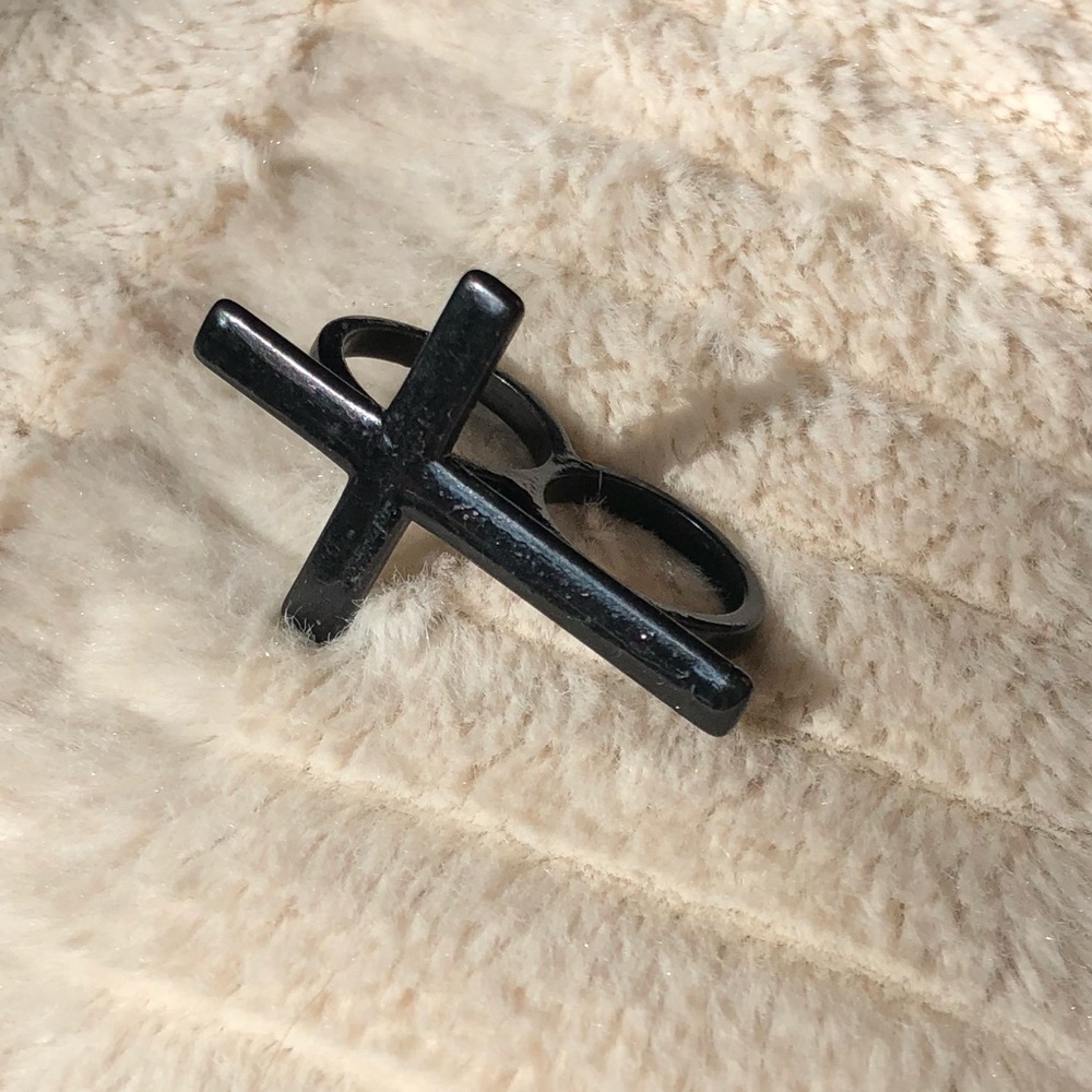 Cross Ring